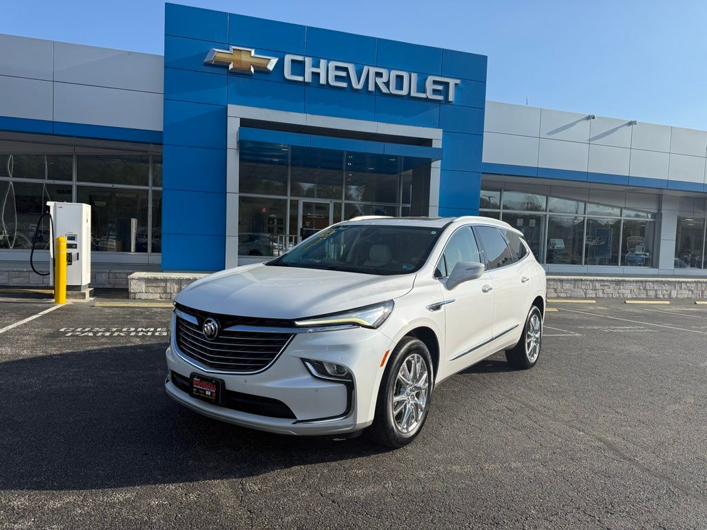 White Frost Tricoat 2023 Buick Enclave Essence AWD SUV / Crossover Four-Wheel Drive 9-Speed Automatic