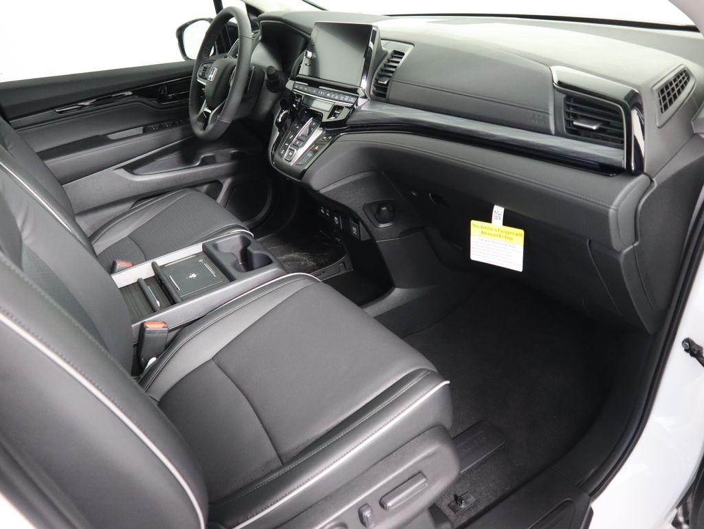 Thumbnail: 2026 Honda Odyssey - 18