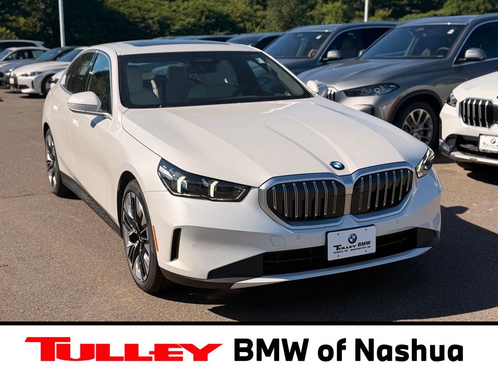 Mineral White Metallic 2027 BMW 5 Series Sedan All-Wheel Drive 8-Speed Automatic