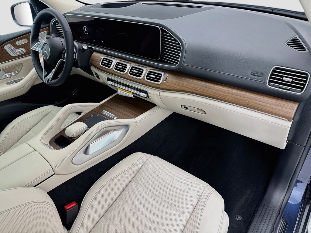 Thumbnail: 2026 Mercedes-Benz GLE - 17