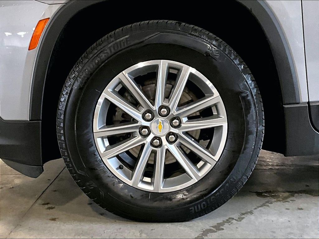 2023 Chevrolet Traverse — photo 7