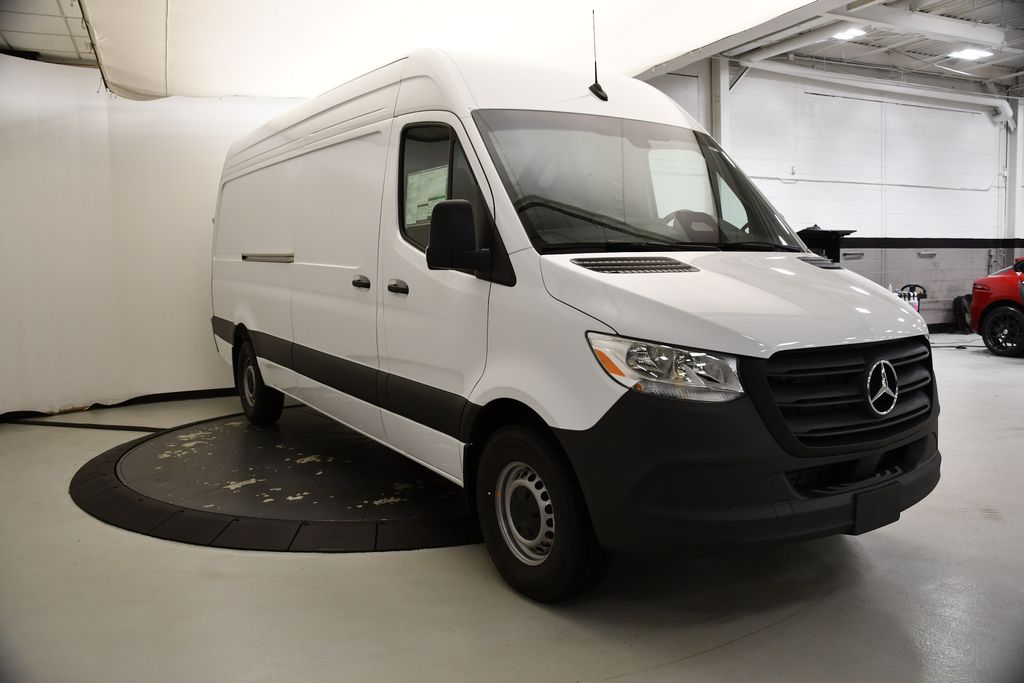 2025 Mercedes-Benz Sprinter 2500 3