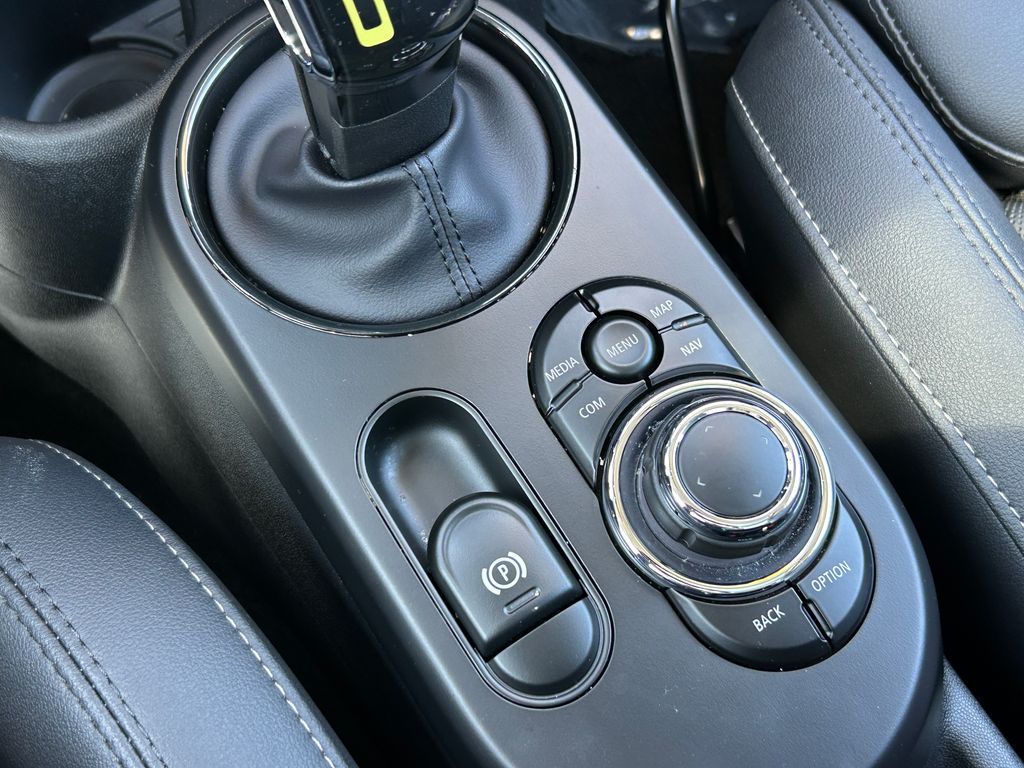 Thumbnail: 2024 MINI Cooper - 28