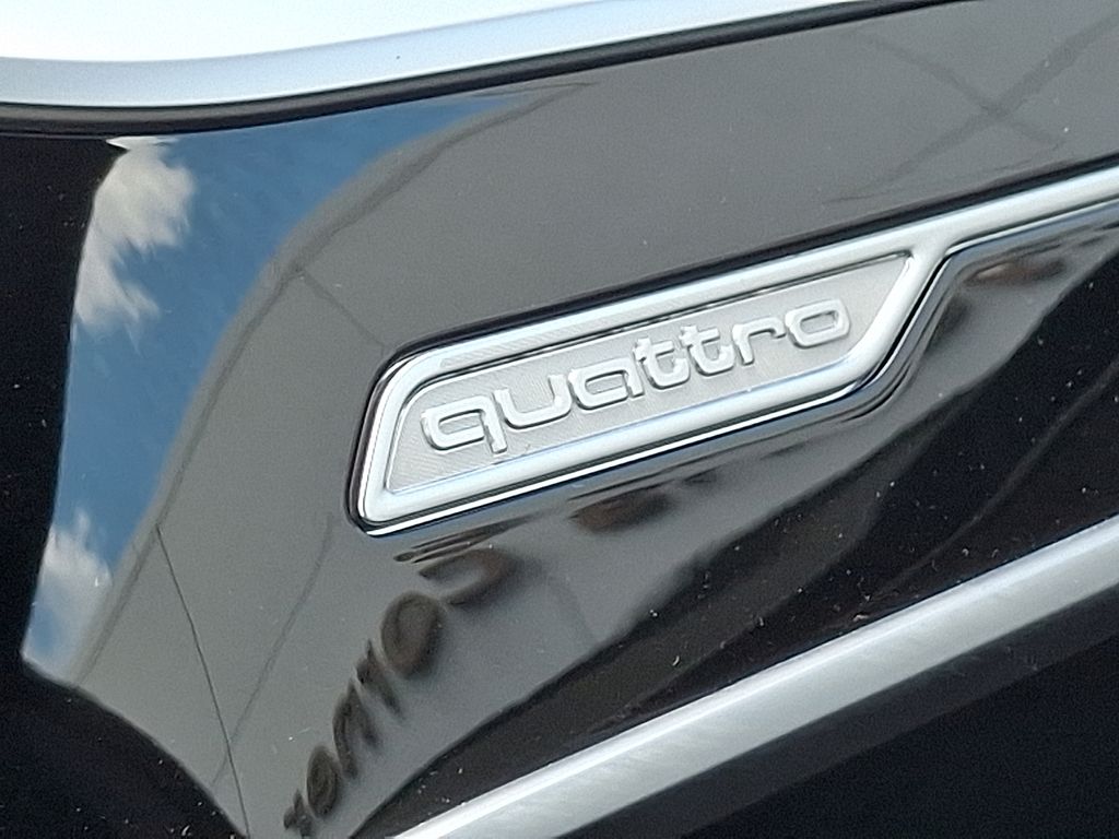 Thumbnail: 2026 Audi RS 7 - 21