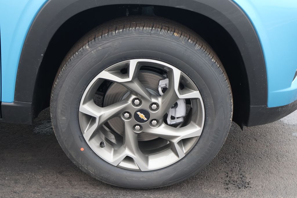 Thumbnail: 2026 Chevrolet Trax - 11