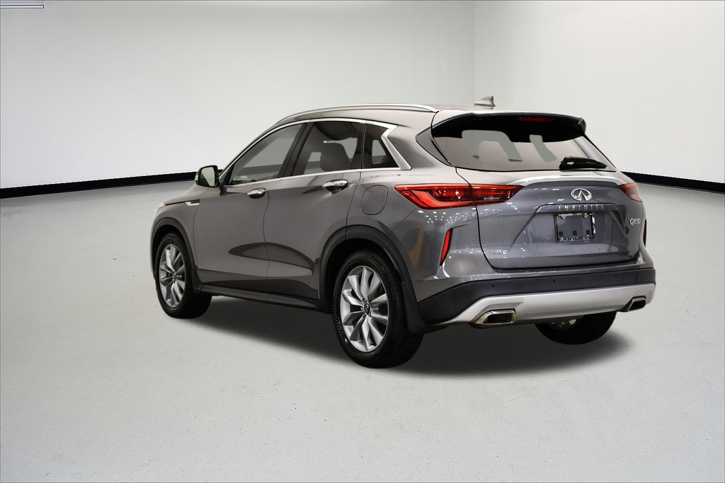 Thumbnail: 2021 INFINITI QX50 - 3