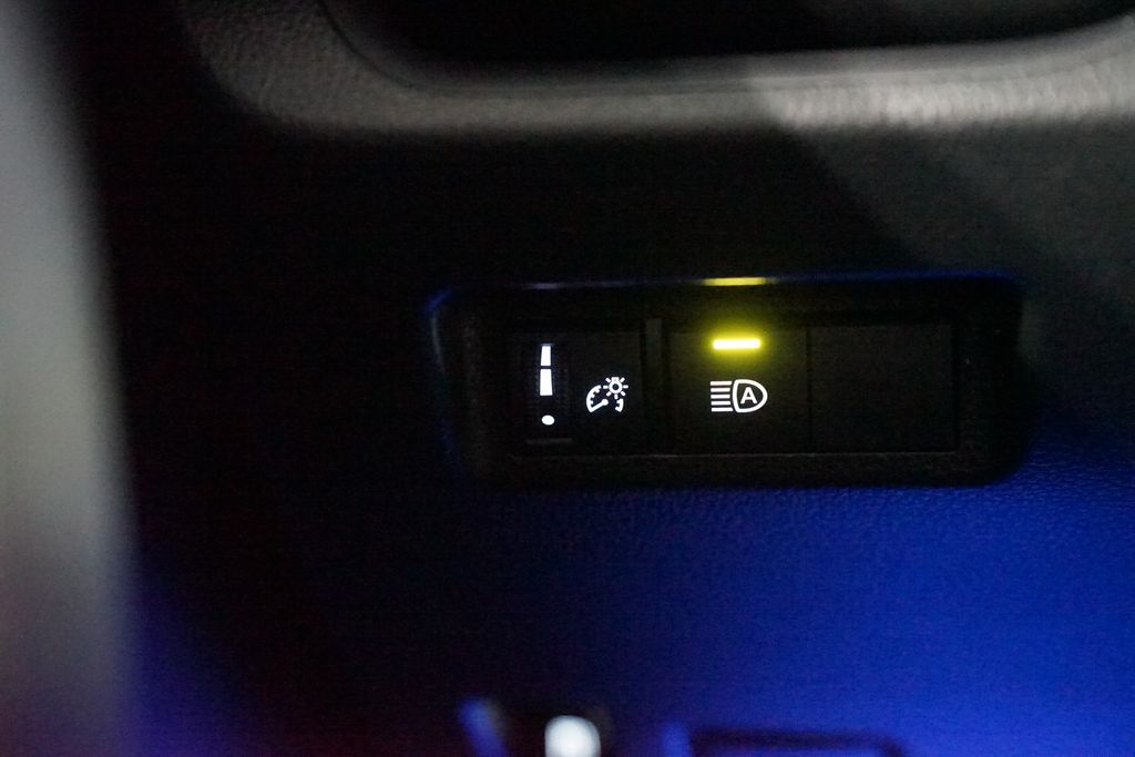 Thumbnail: 2025 Toyota RAV4 - 24