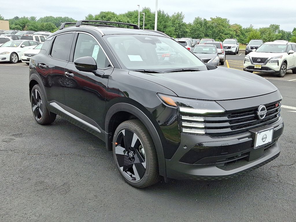 Thumbnail: 2025 Nissan Kicks - 2