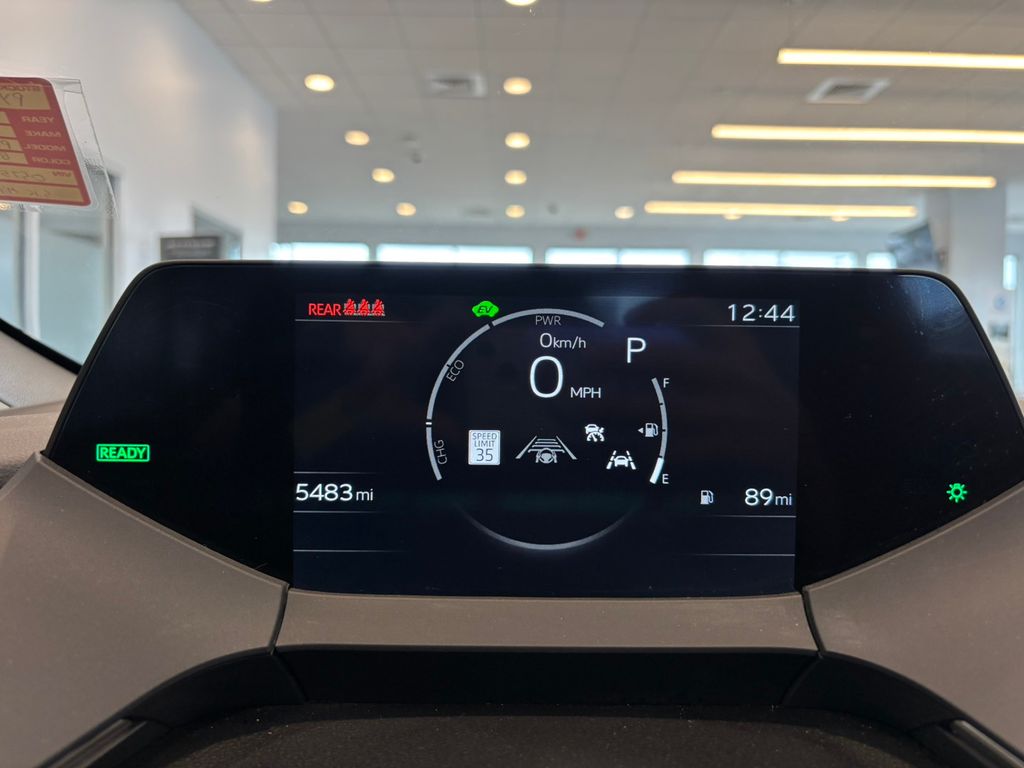 2025 Toyota Prius XLE