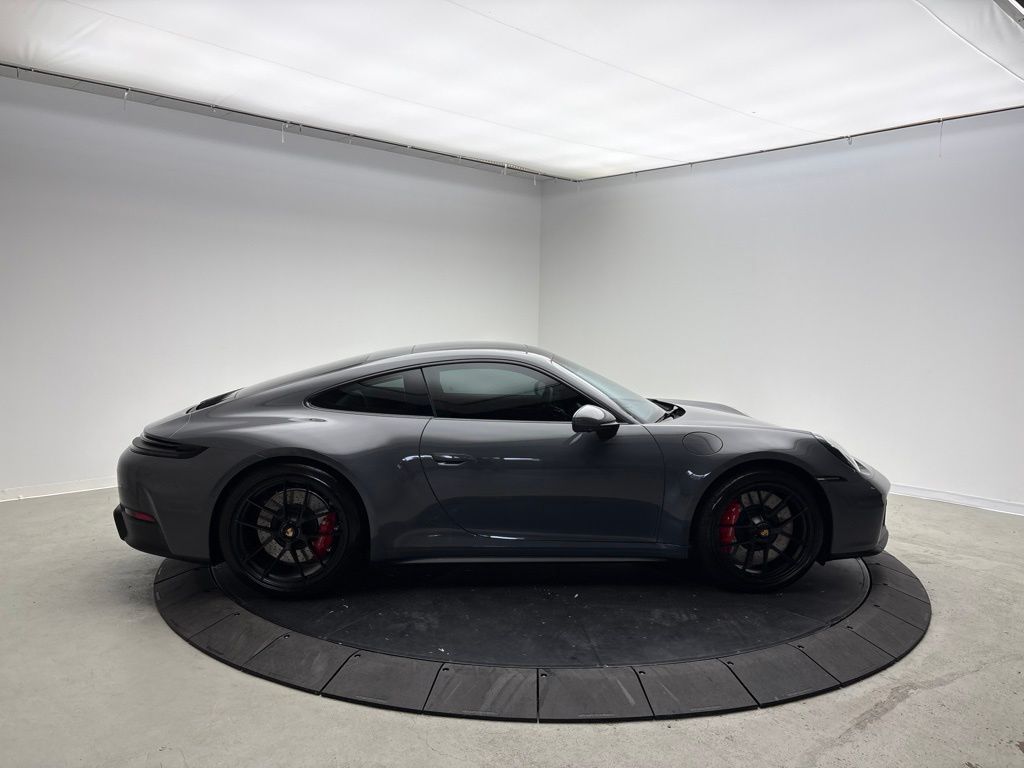 Thumbnail: 2025 Porsche 911 - 8