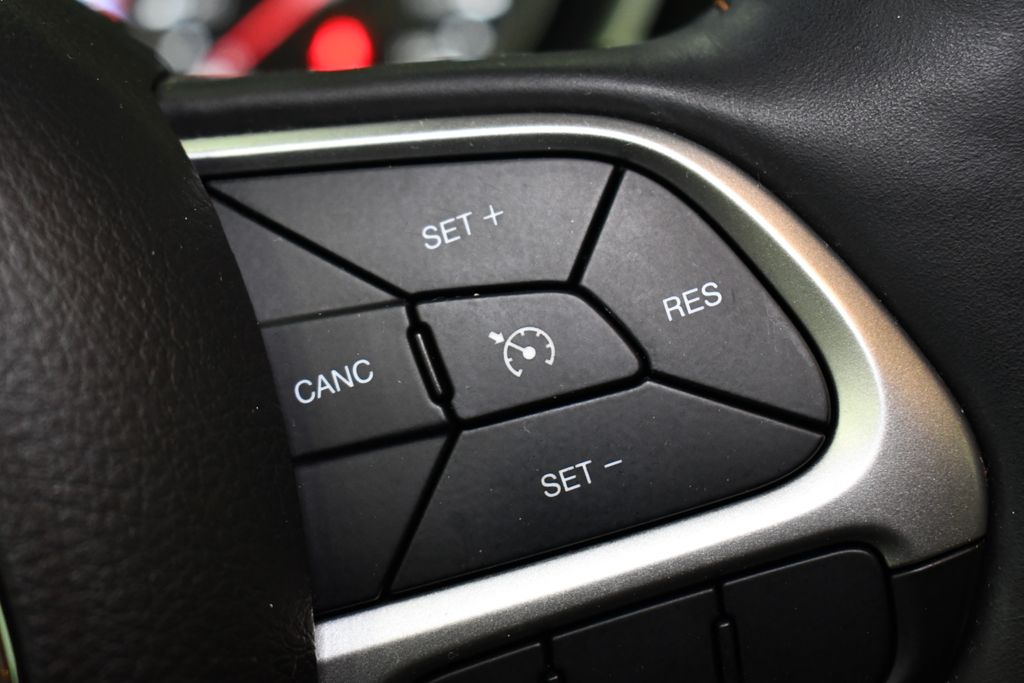 Thumbnail: 2018 Jeep Compass - 24