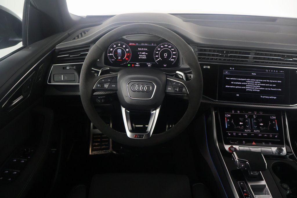 Thumbnail: 2025 Audi RS Q8 - 3