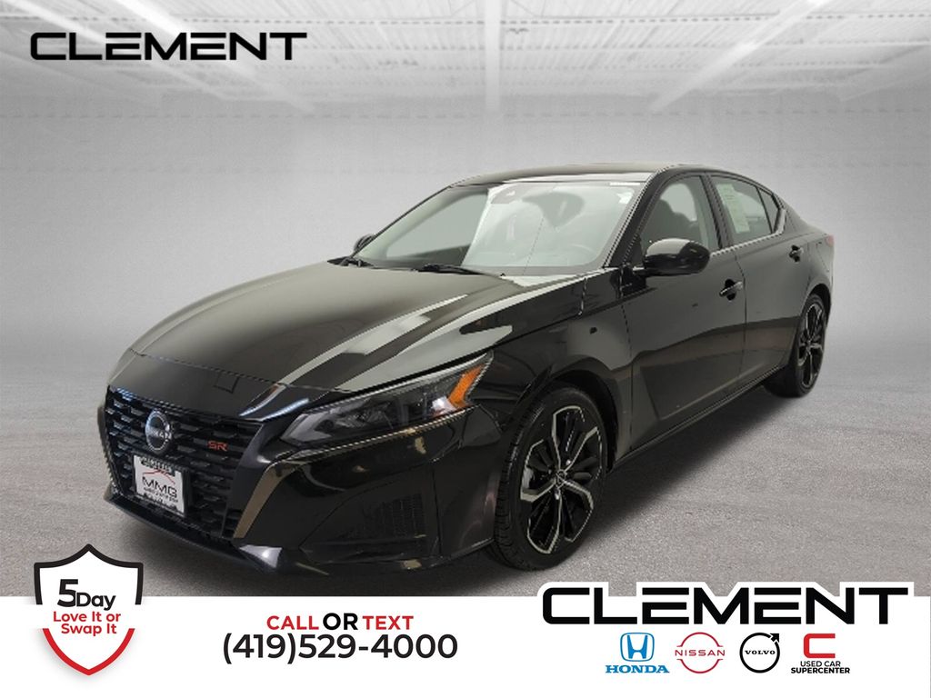 Super Black Clearcoat 2024 Nissan Altima Sedan Front-Wheel Drive Continuously Variable Transmission