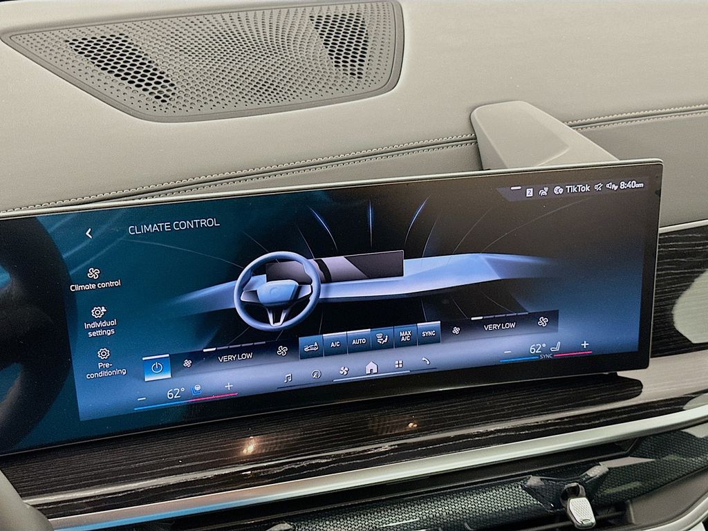 Thumbnail: 2026 BMW X5 - 14