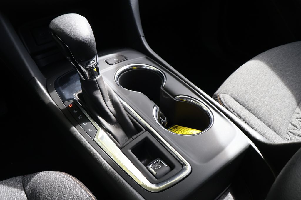 Thumbnail: 2022 Chevrolet Equinox - 22