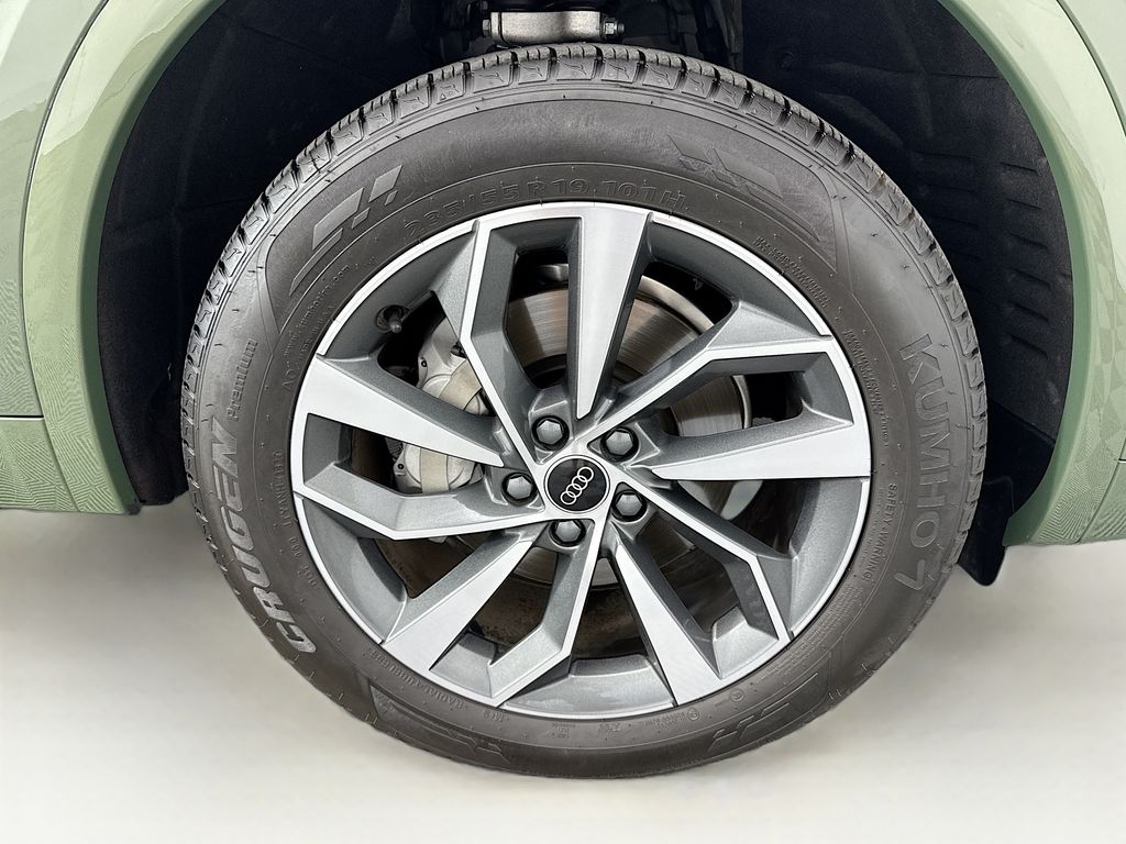 Thumbnail: 2025 Audi Q5 - 31