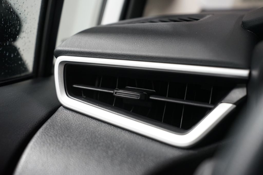 Thumbnail: 2025 Toyota Corolla - 23