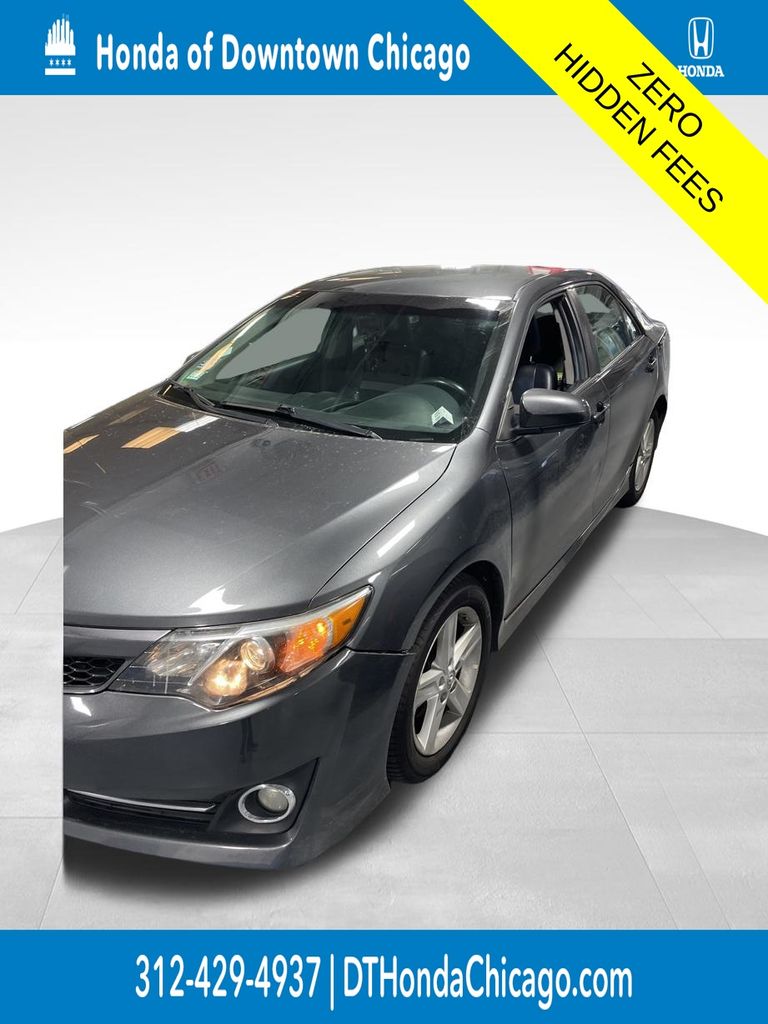 2014 Toyota Camry SE