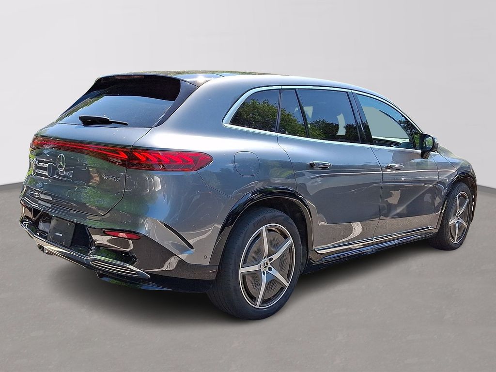 Thumbnail: 2023 Mercedes-Benz EQS - 4