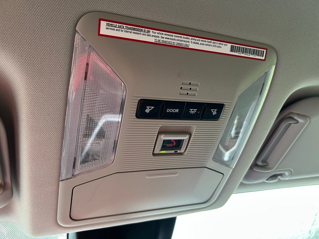 Thumbnail: 2021 Toyota RAV4 - 29