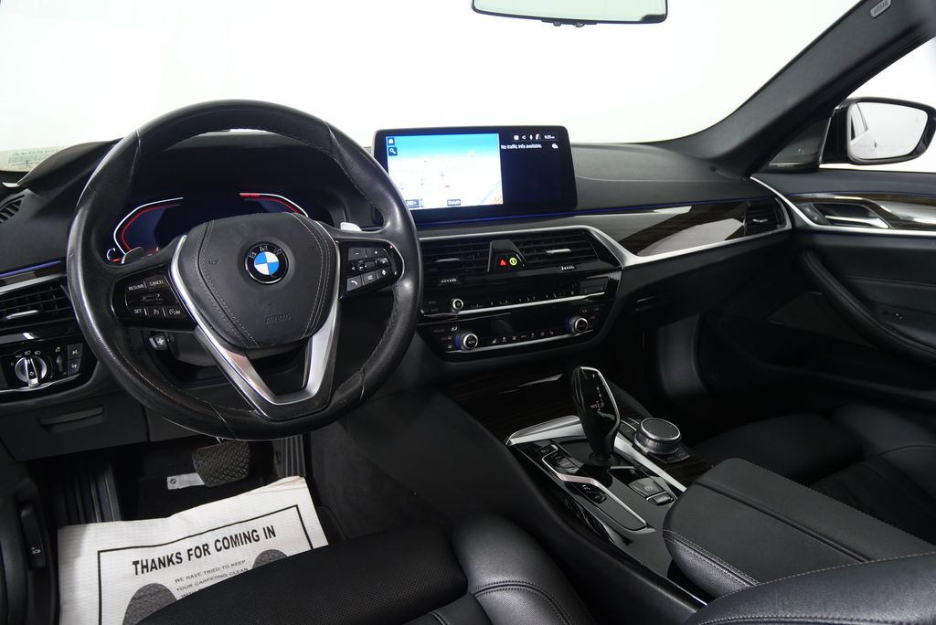Thumbnail: 2021 BMW 5 Series - 17