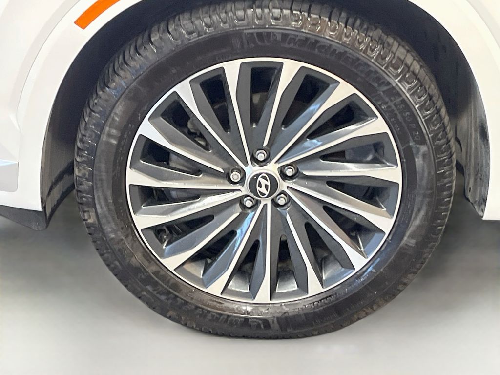 Used 2023 Hyper White Hyundai Calligraphy image 34