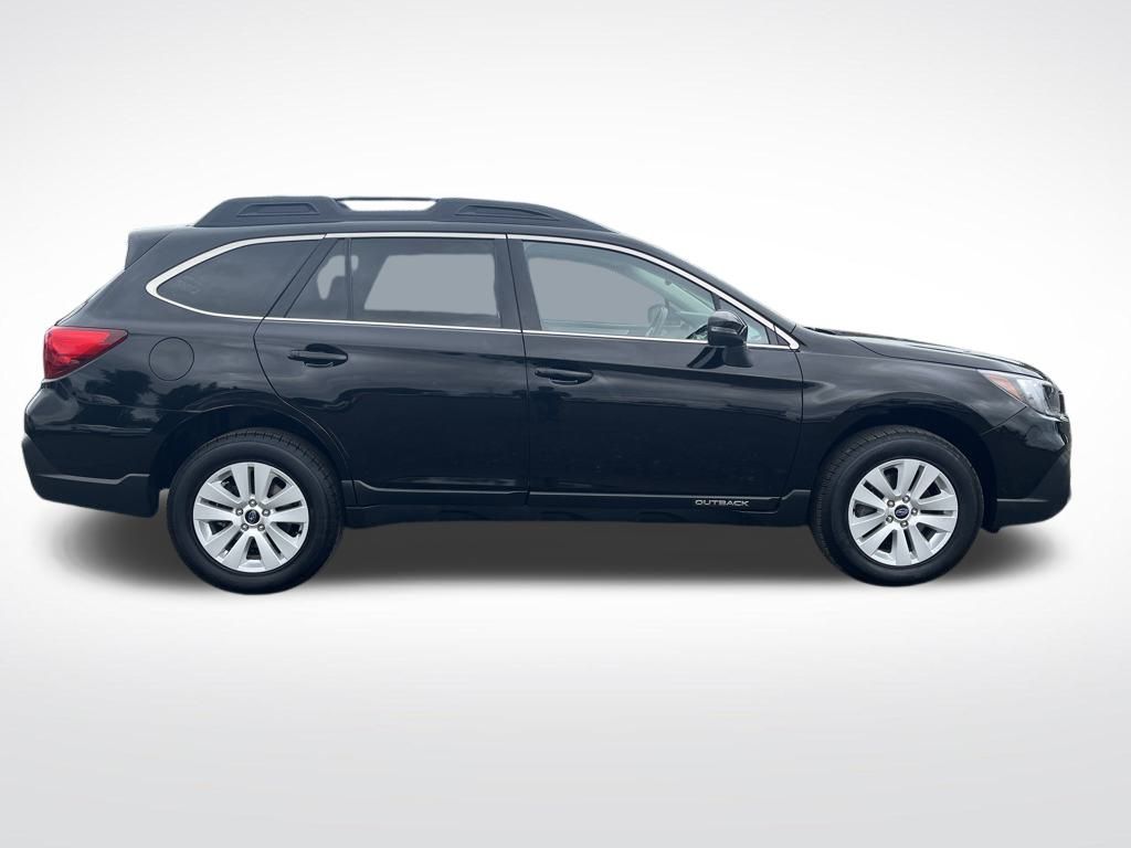 2019 Crystal Black Silica Subaru Outback 2.5i Premium AWD SUV