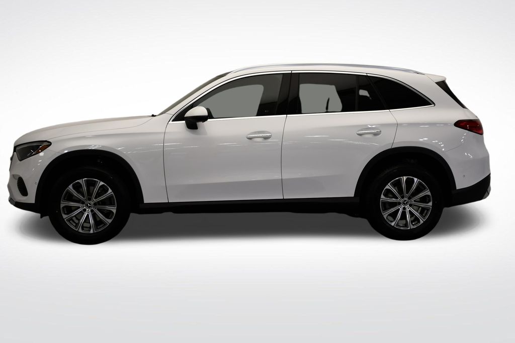Thumbnail: 2026 Mercedes-Benz GLC - 2