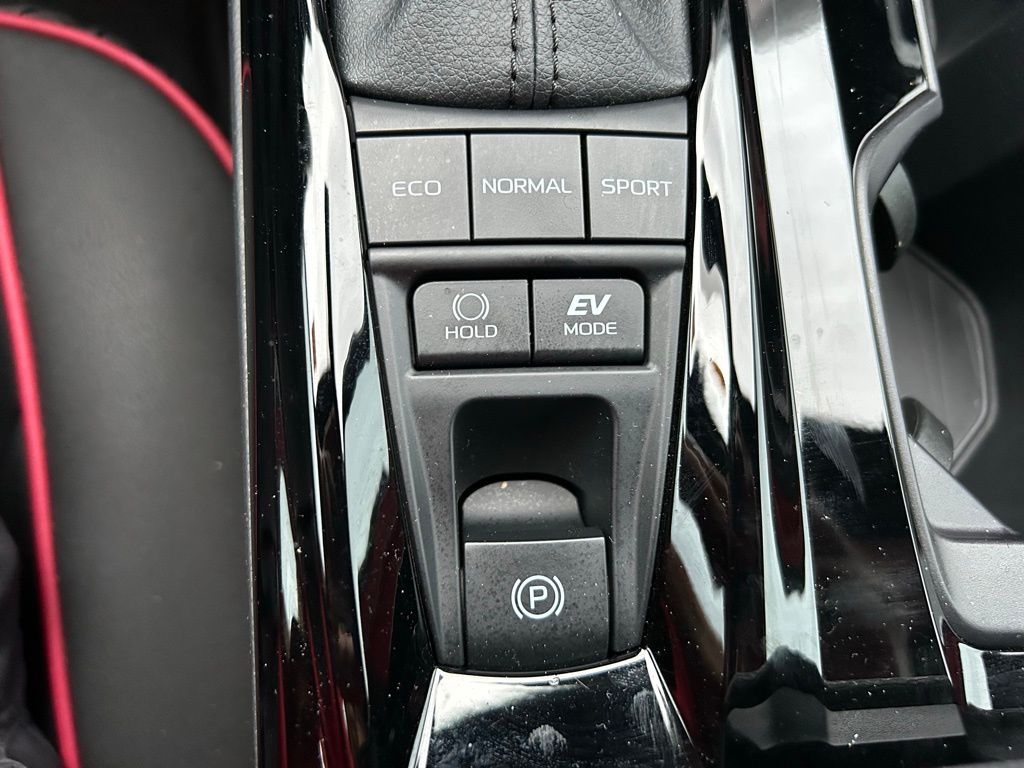 Thumbnail: 2025 Toyota Camry - 28