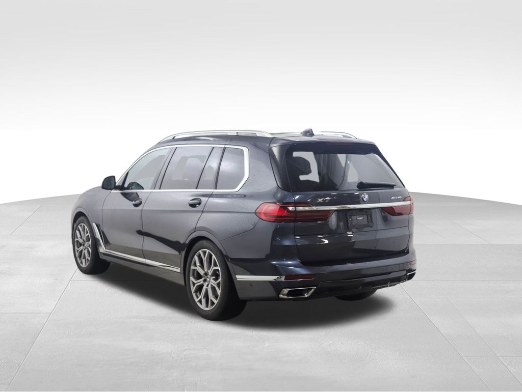 2022 BMW X7 xDrive40i 3