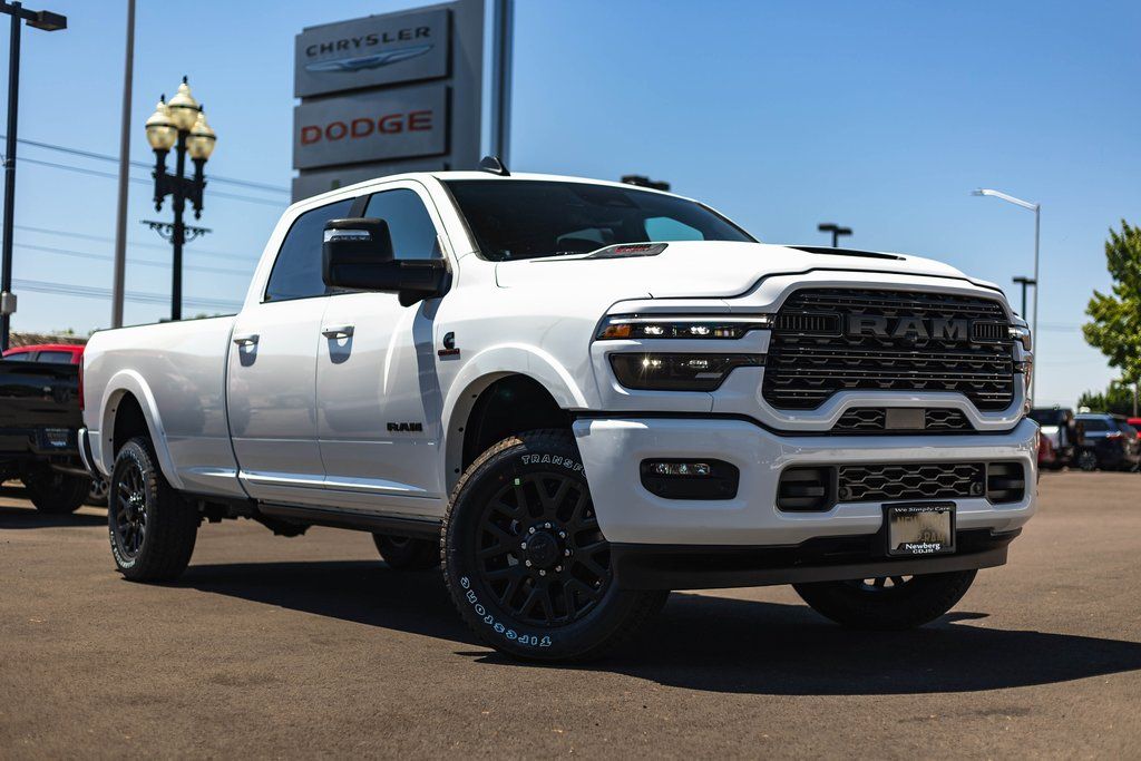 2025 RAM 2500 Limited Crew Cab LB 4WD