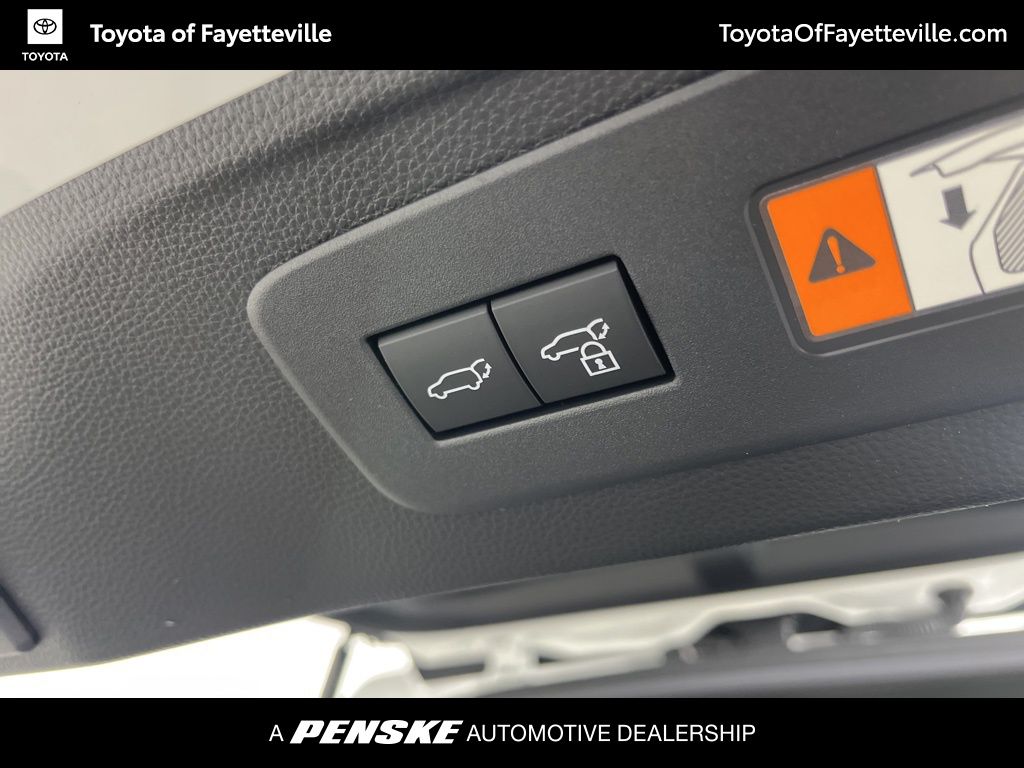 Thumbnail: 2026 Toyota Land Cruiser - 11