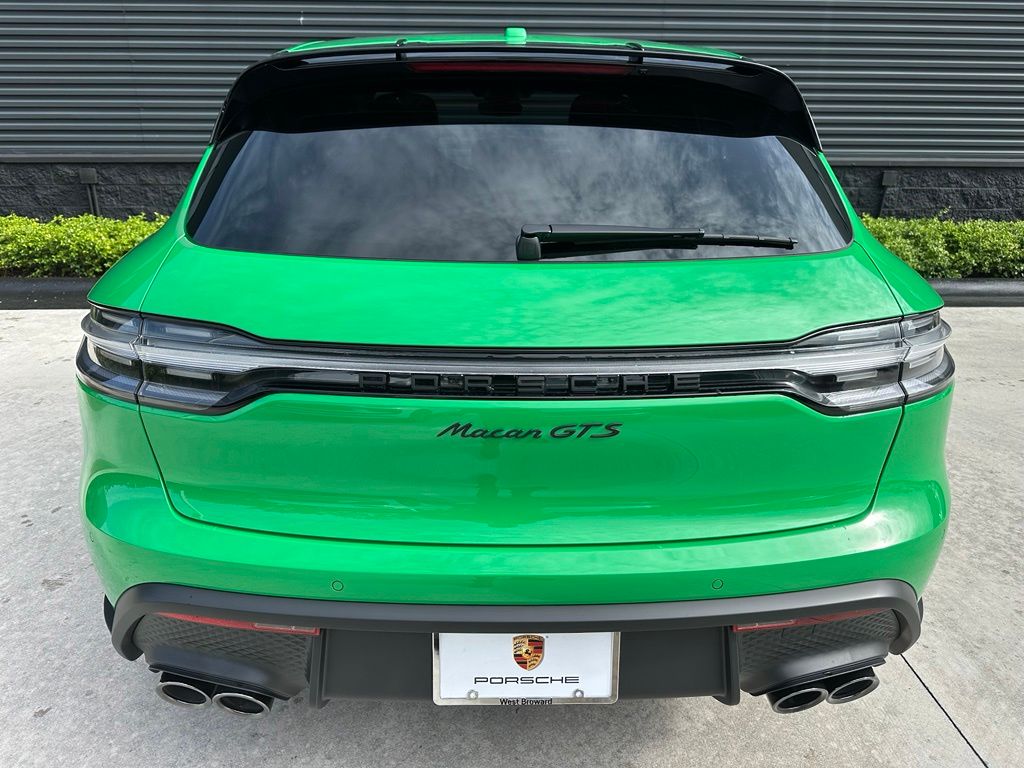 Thumbnail: 2026 Porsche Macan - 13