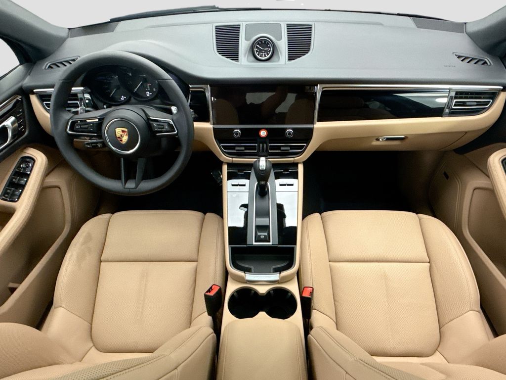 Thumbnail: 2026 Porsche Macan - 16