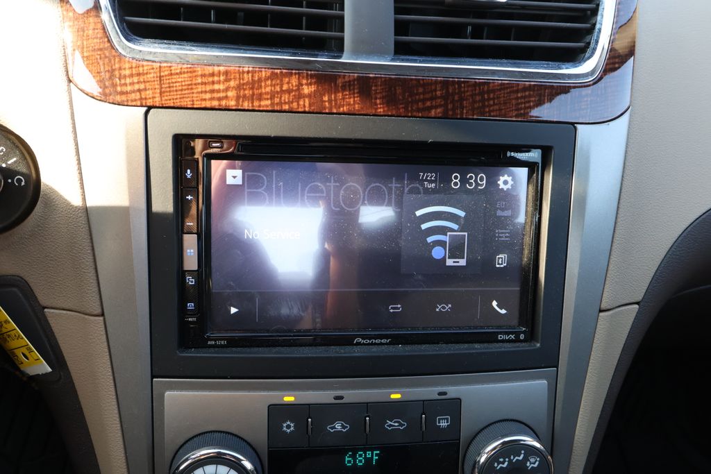 Thumbnail: 2012 Chevrolet Malibu - 25