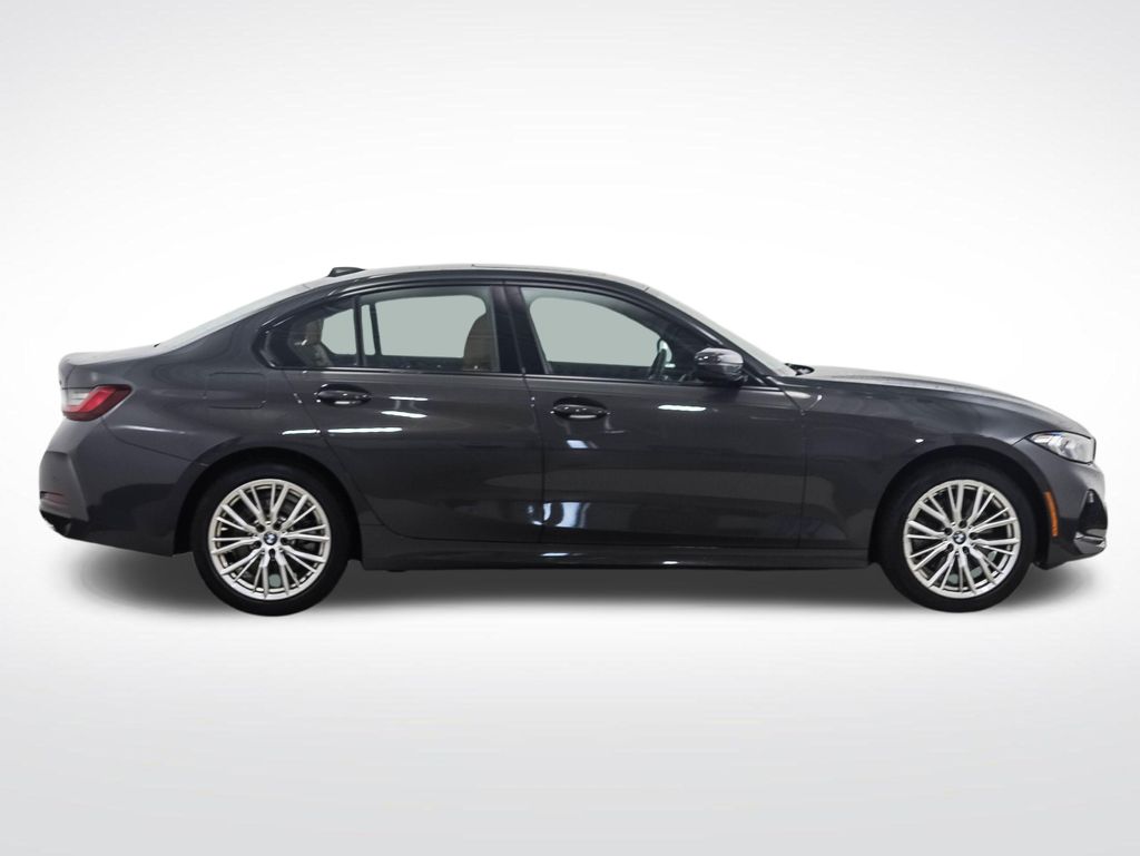 Thumbnail: 2023 BMW 3 Series - 6