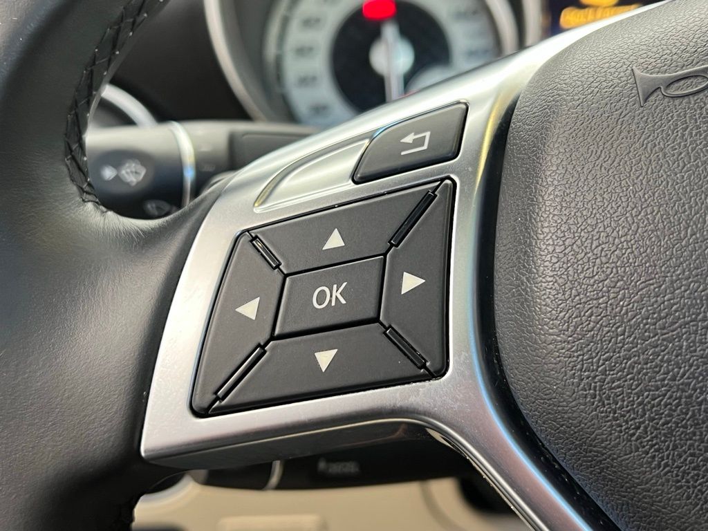 Thumbnail: 2016 Mercedes-Benz SLK - 23