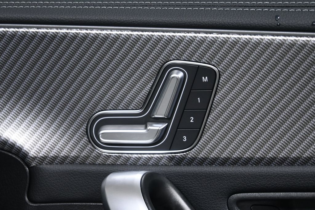 Thumbnail: 2025 Mercedes-Benz CLA - 27