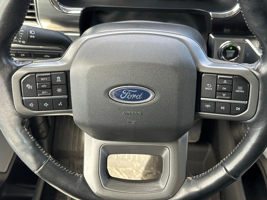 Certified Used 2022 Smoked Quartz Metallic Tinted Clearcoat Ford Lariat image 12