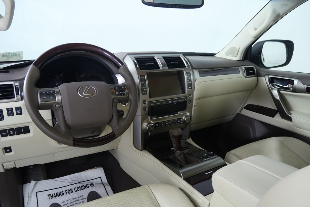 Thumbnail: 2019 Lexus GX - 19