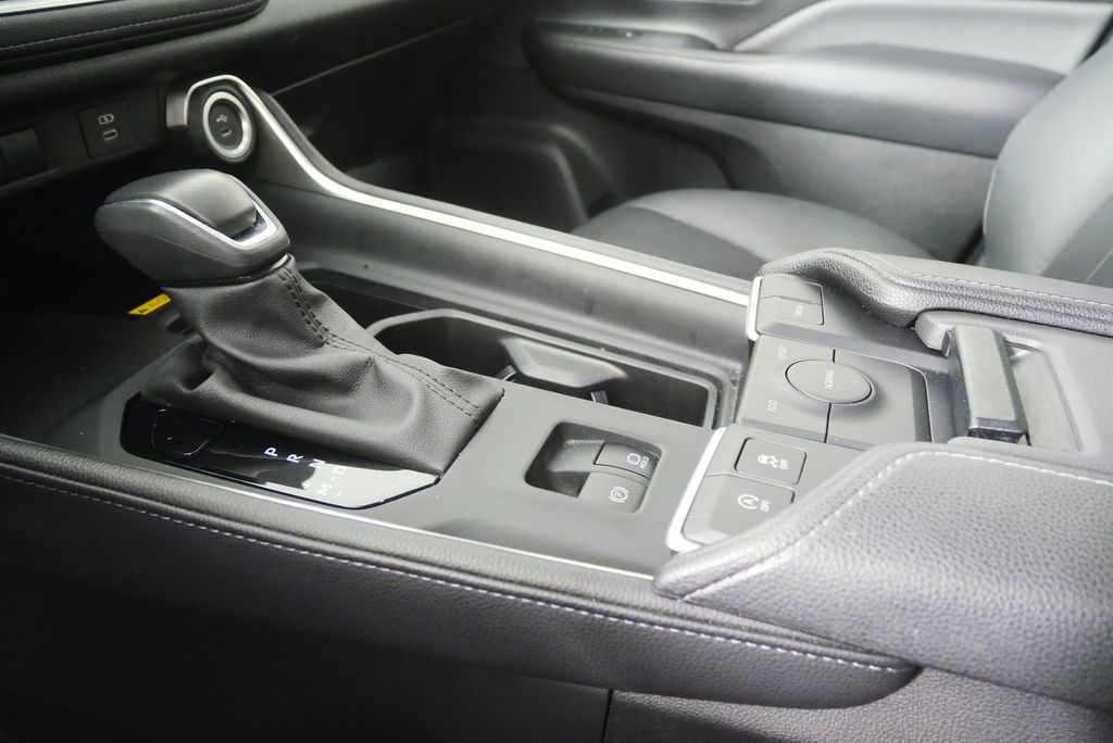 Thumbnail: 2024 Toyota Grand Highlander - 25