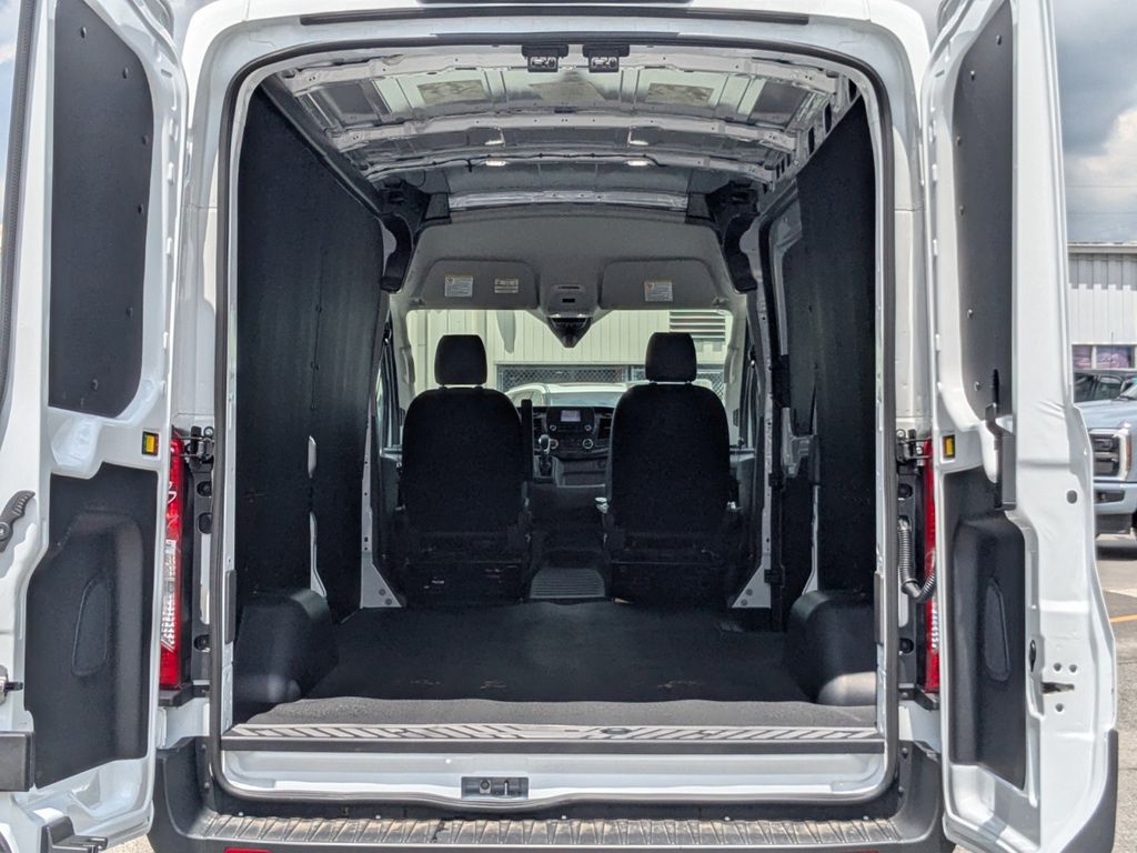 2025 Ford Transit 250