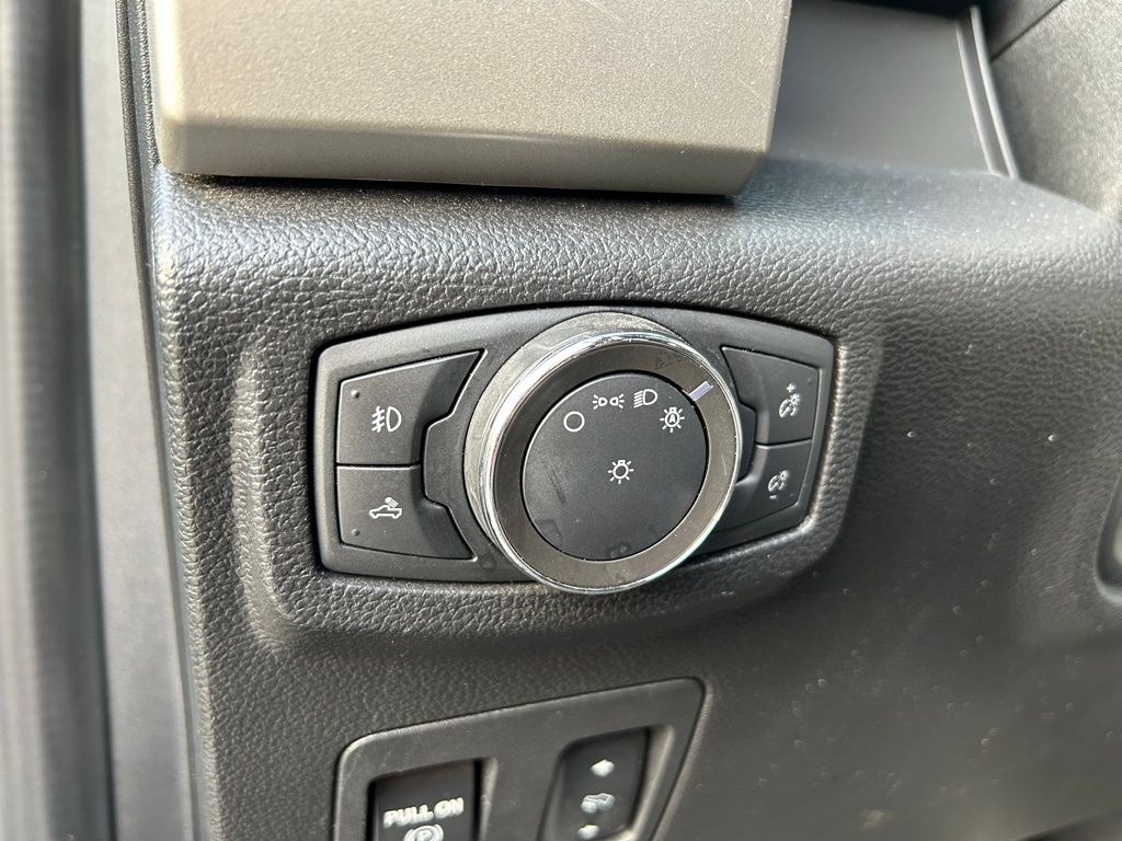 Thumbnail: 2020 Ford F-150 - 19