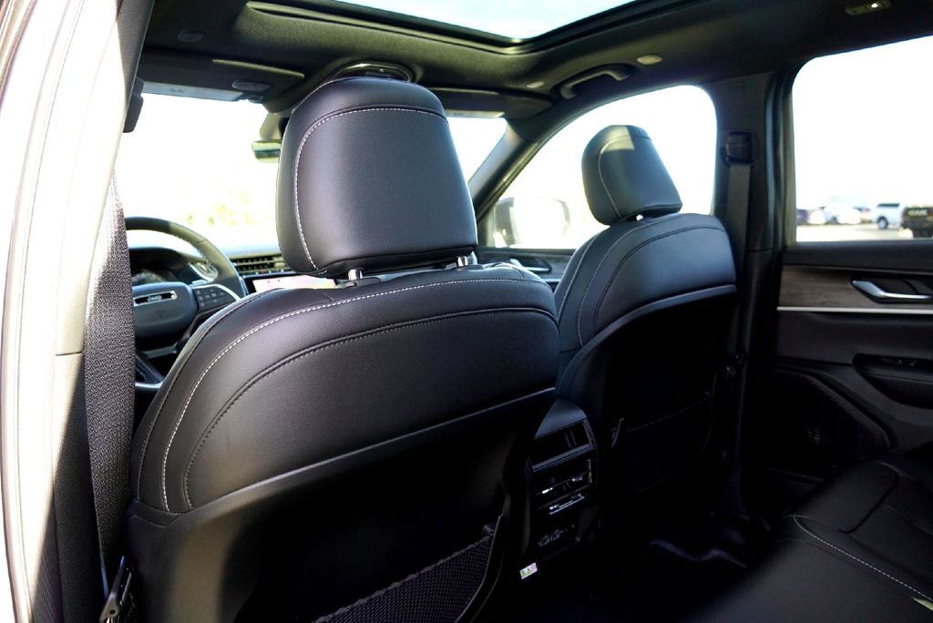 New Car 2025 Jeep Grand Cherokee  Limited For Sale Under $50,000 In Taylor, Texas