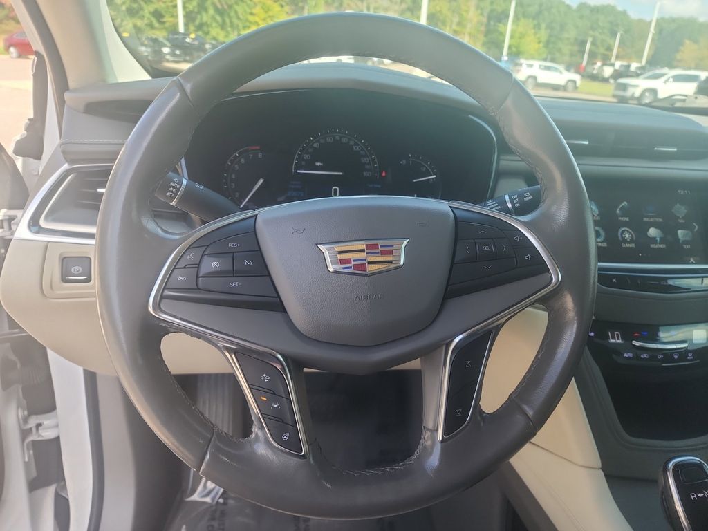 2019 Cadillac XT5 Luxury 11