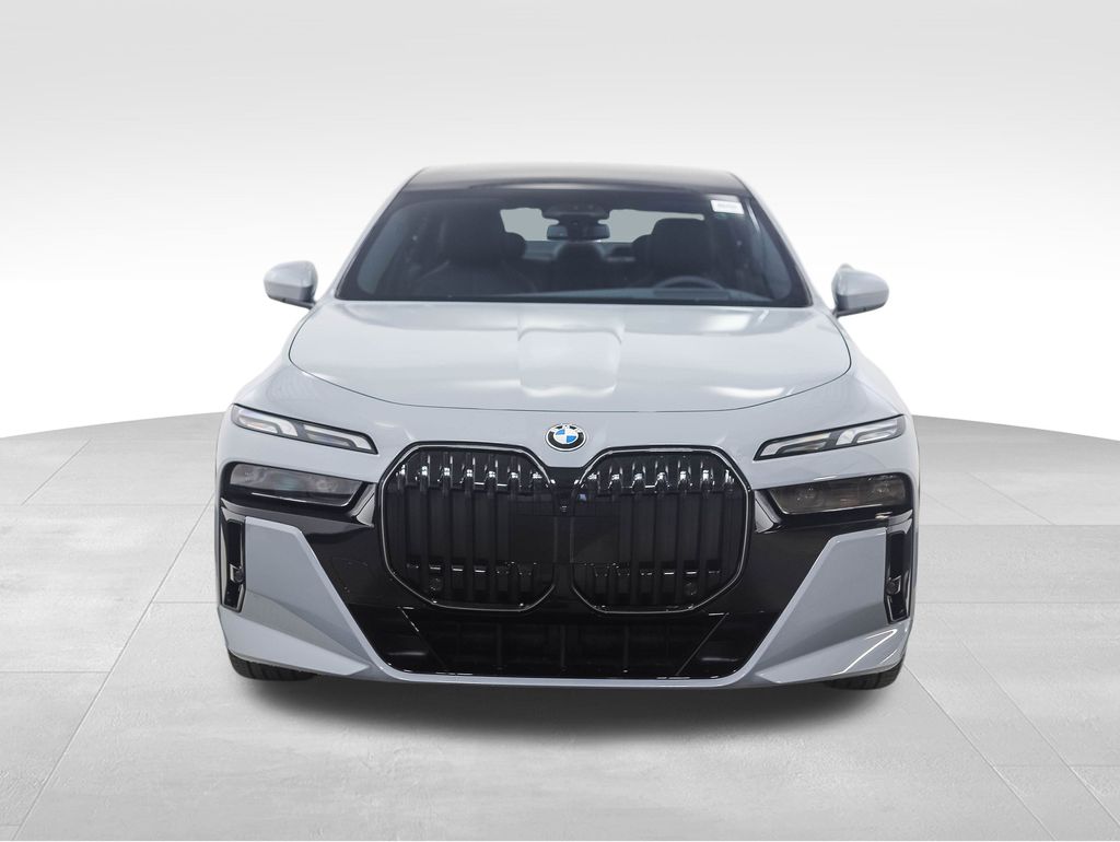 2025 BMW 7 Series 740i xDrive 8