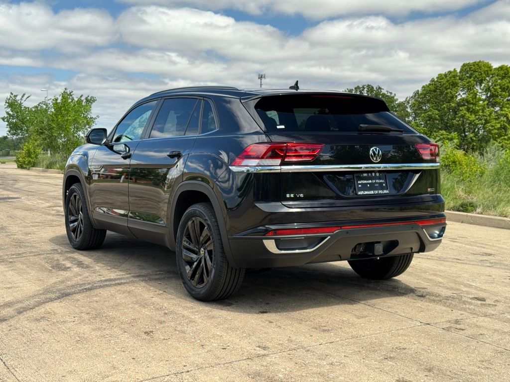 2022 Volkswagen Atlas Cross Sport 3.6L V6 SE w/Technology photo