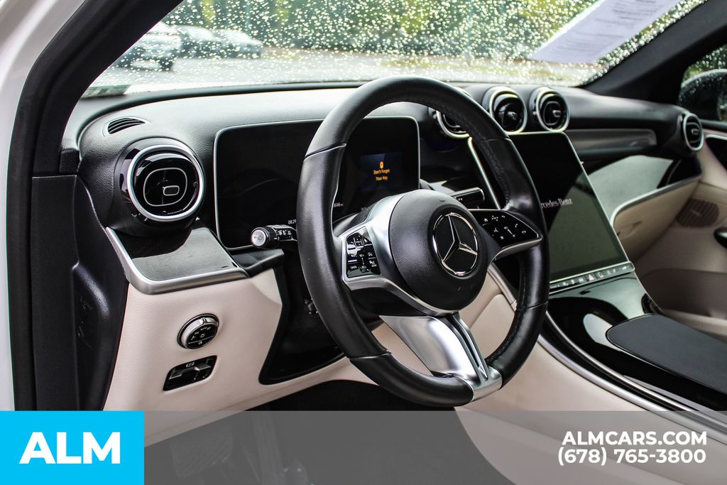 Used 2025 White Mercedes-Benz GLC 350e image 19