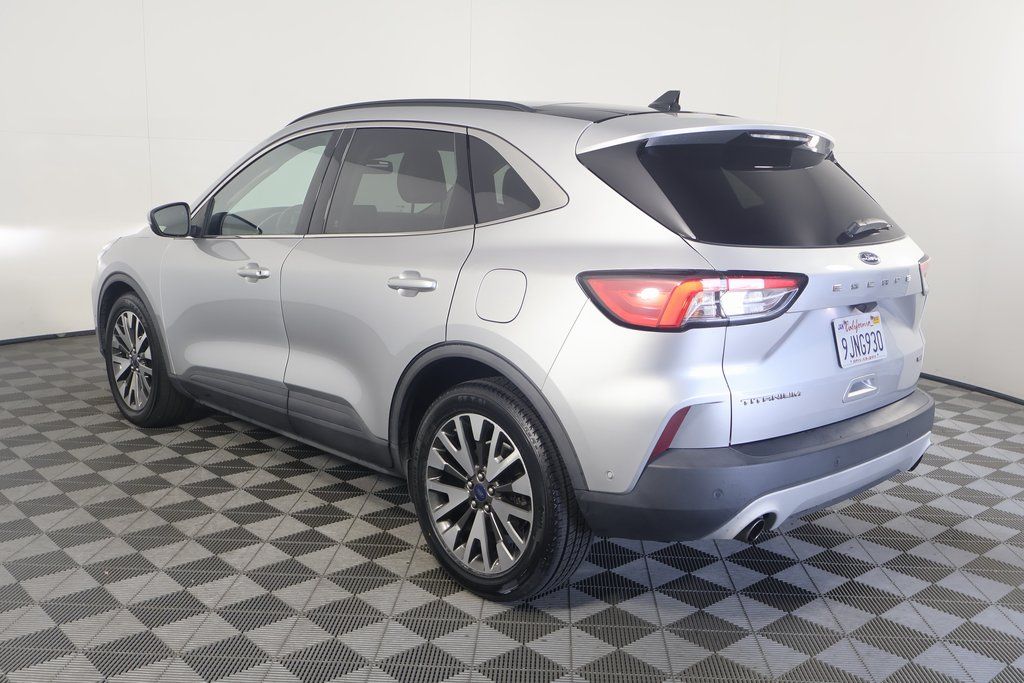 2020 Ford Escape Titanium Hybrid 6
