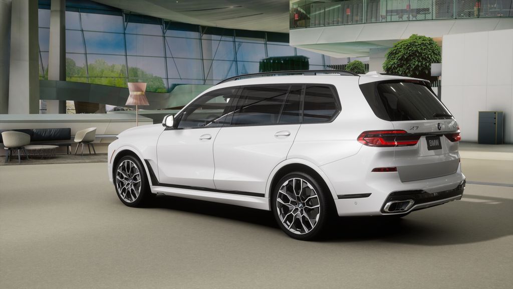 Thumbnail: 2026 BMW X7 - 29